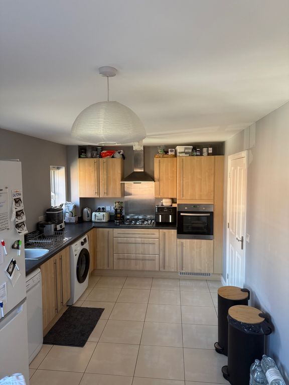 Property photo 2 of 13 Image