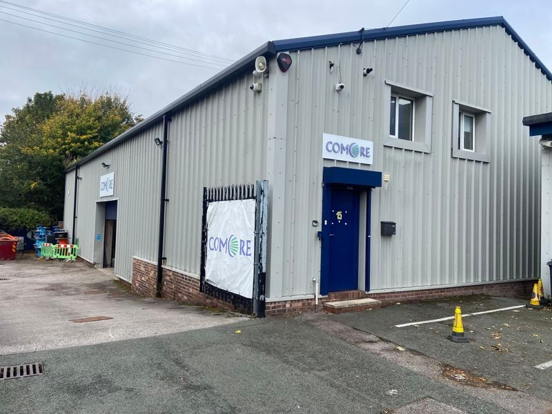 Property photo 1 of 7 Photo 4