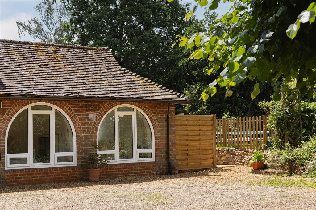 Property photo 1 of 13 13.Jpg