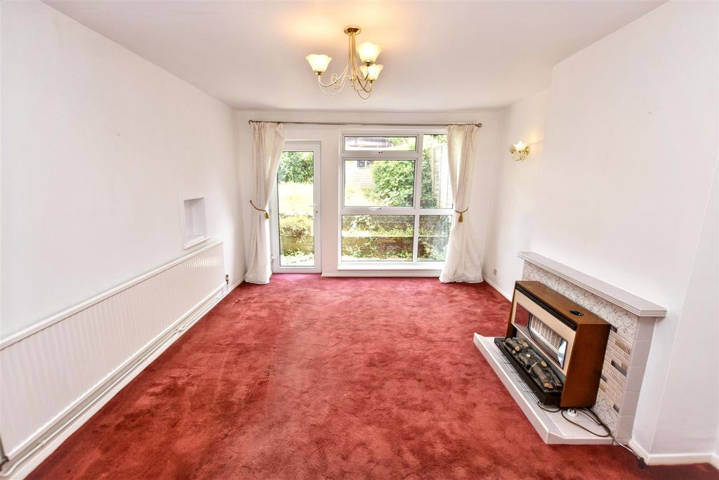 Property photo 3 of 18 P