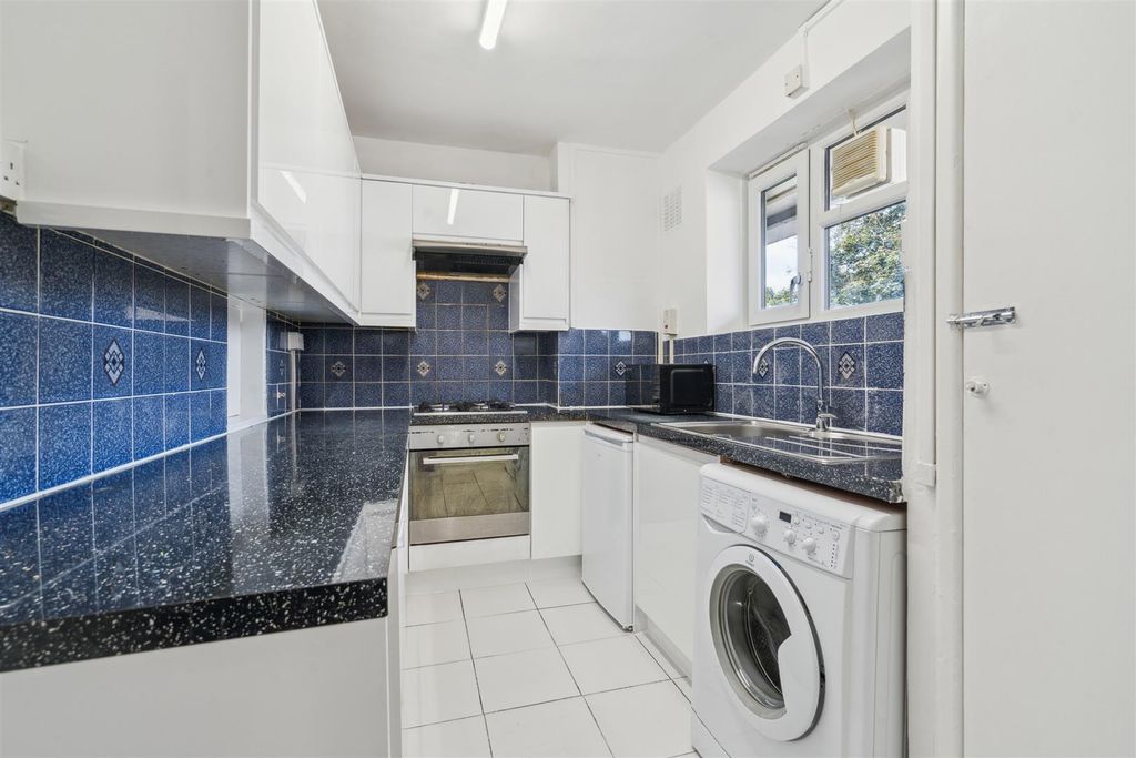 Property photo 2 of 5