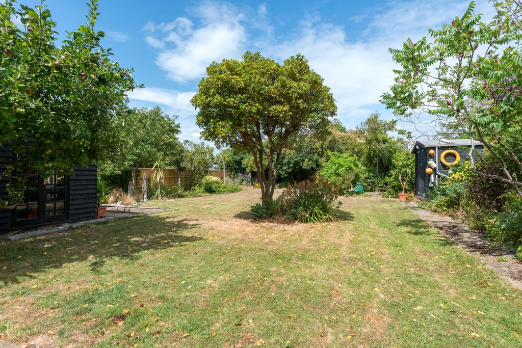 Property photo 2 of 27 Rear Garden