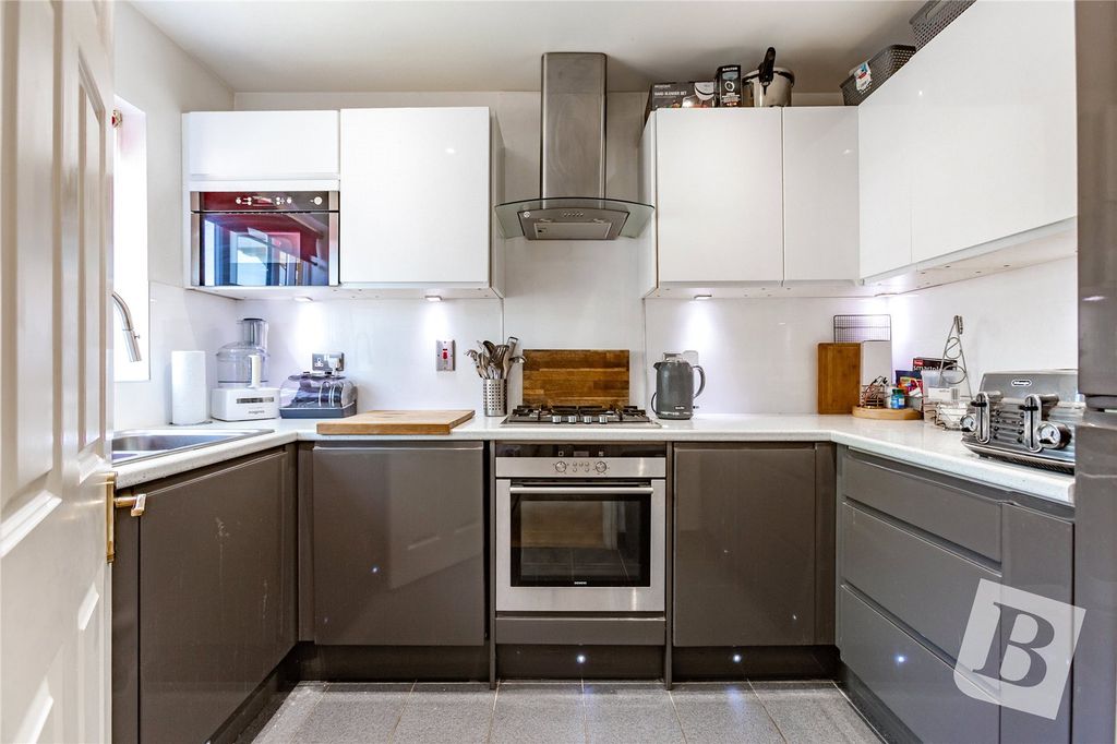 Property photo 1 of 13 Kitchen