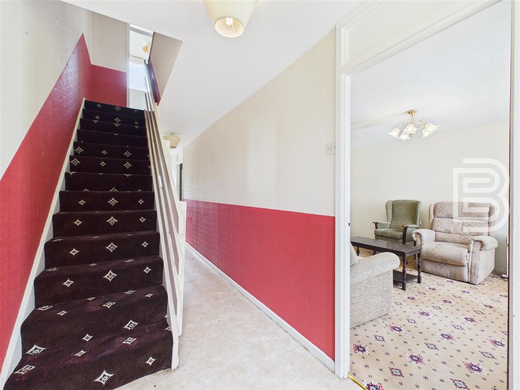 Property photo 2 of 13 Cam03823G0-Pr0149-Still006.Jpg
