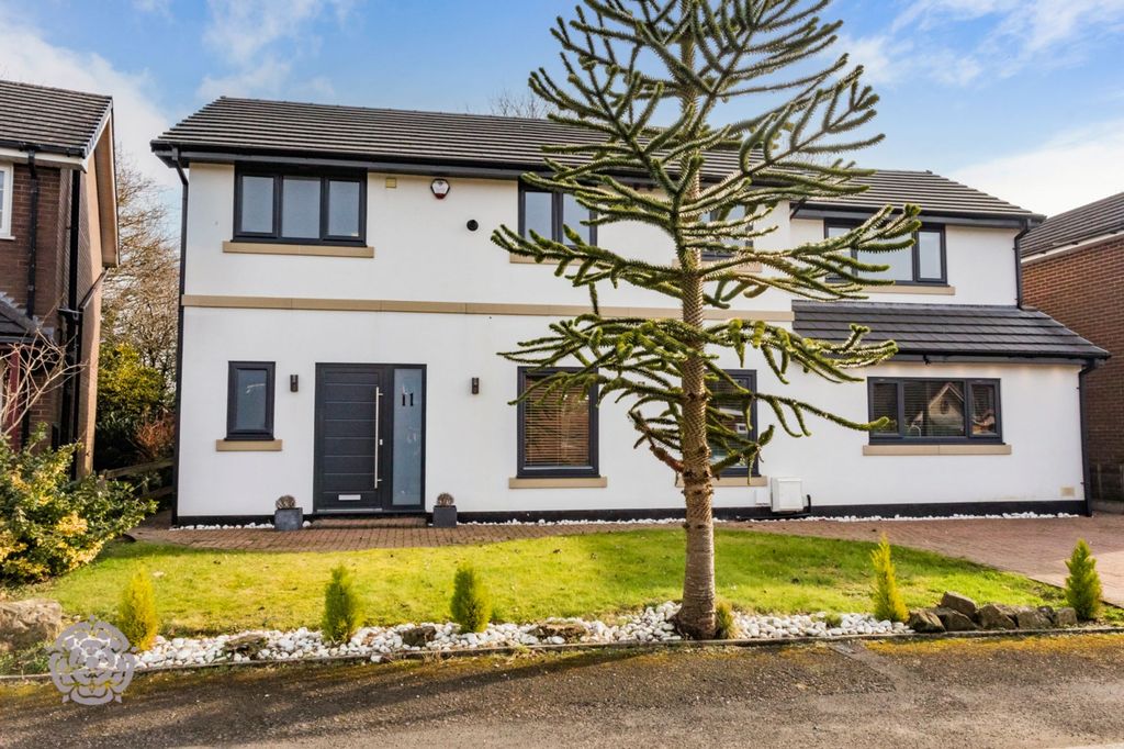 Property photo 1 of 37 Picture No. 74