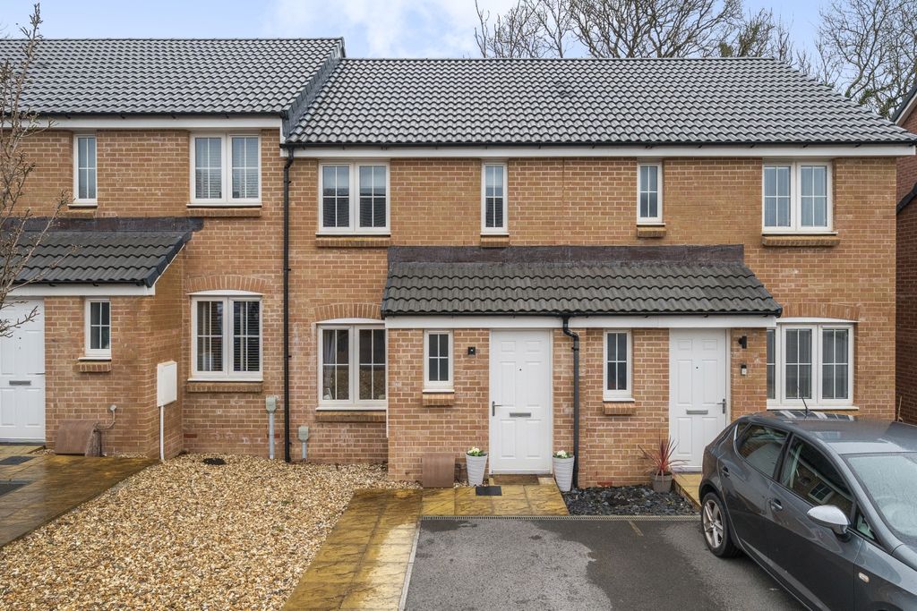 Property photo 1 of 21 1415314-1-6995Cb8A0A4c3-Arw