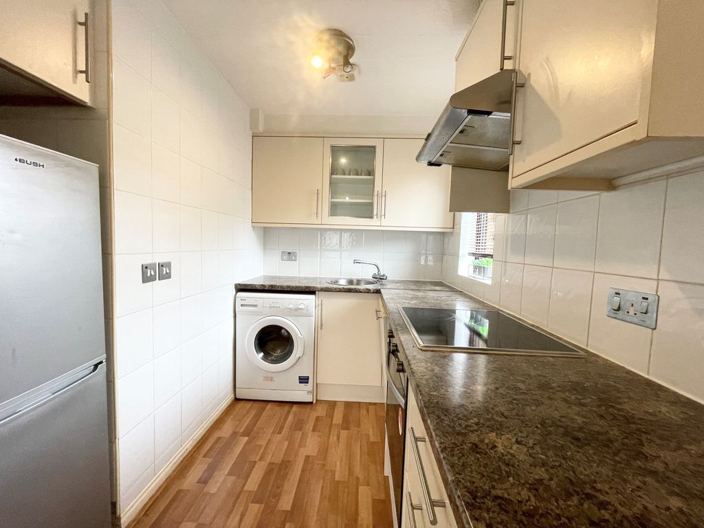 Property photo 2 of 5