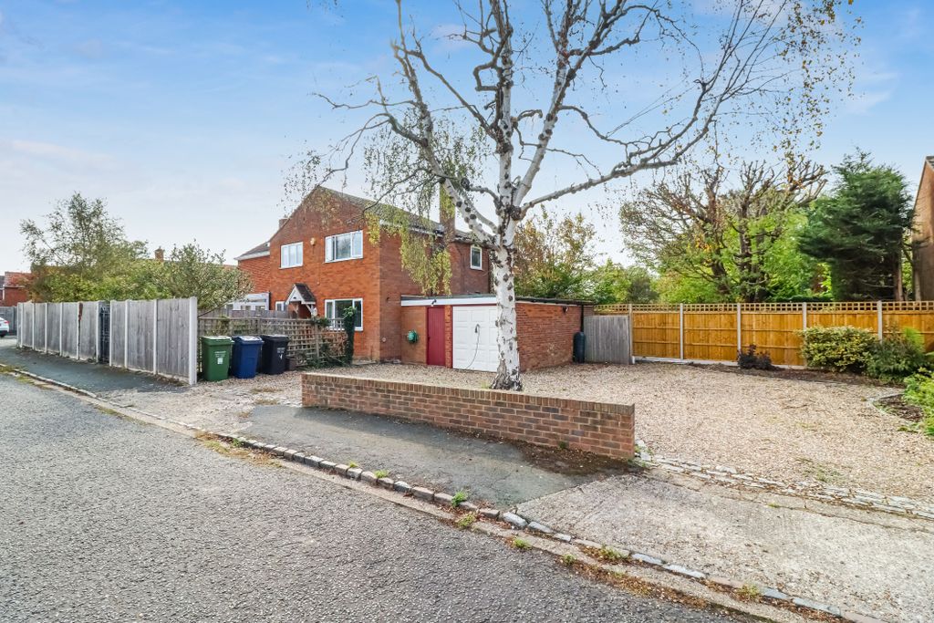 Property photo 1 of 25