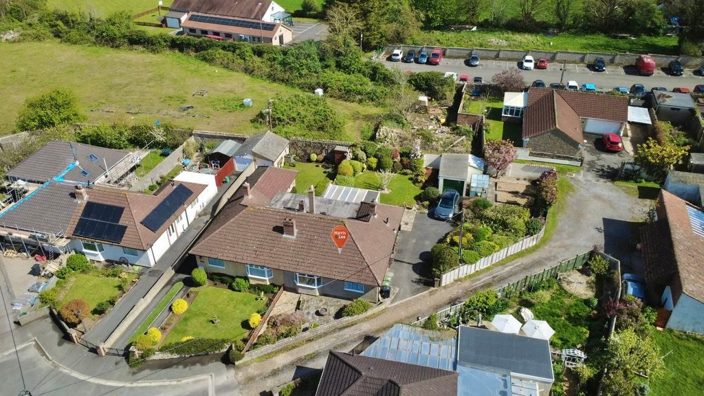 Property photo 1 of 27 Setting