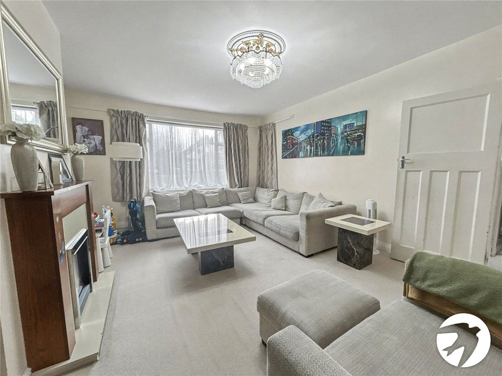 Property photo 3 of 25 Picture No. 04