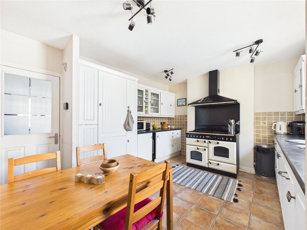 Property photo 2 of 16 Picture No. 09