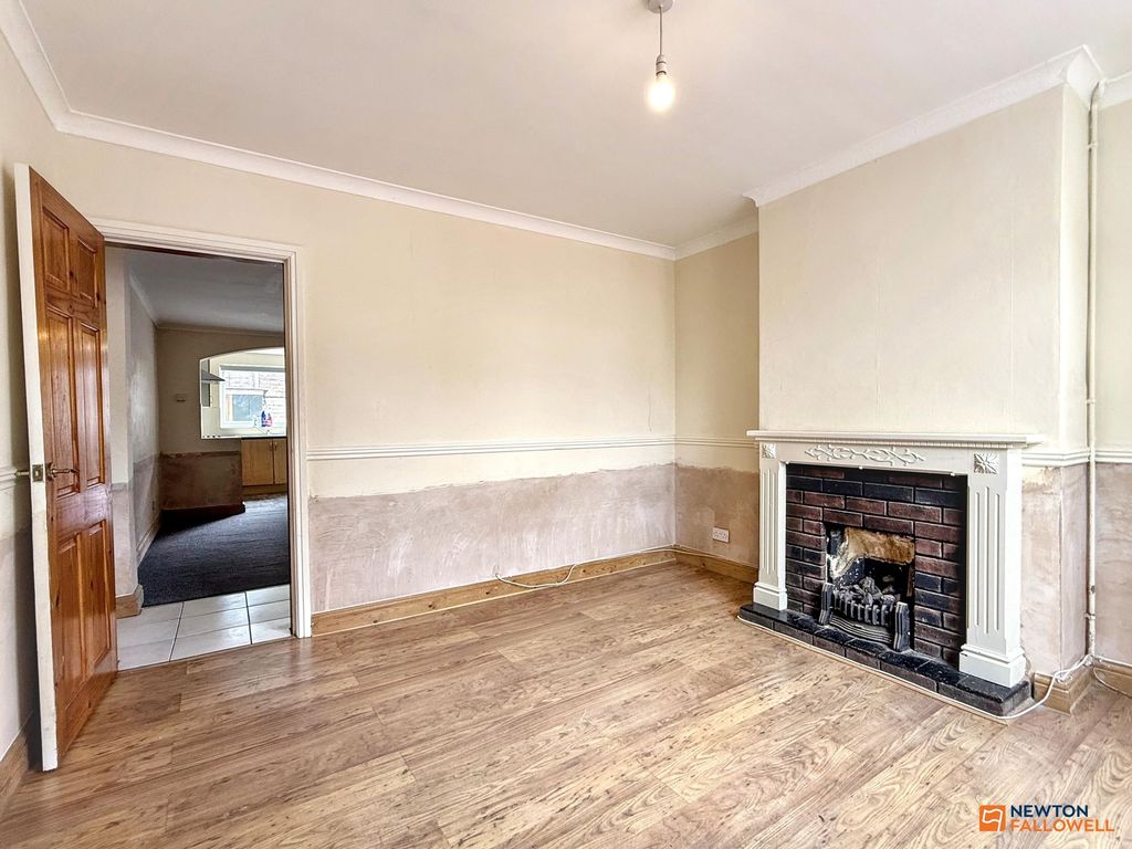 Property photo 2 of 19
