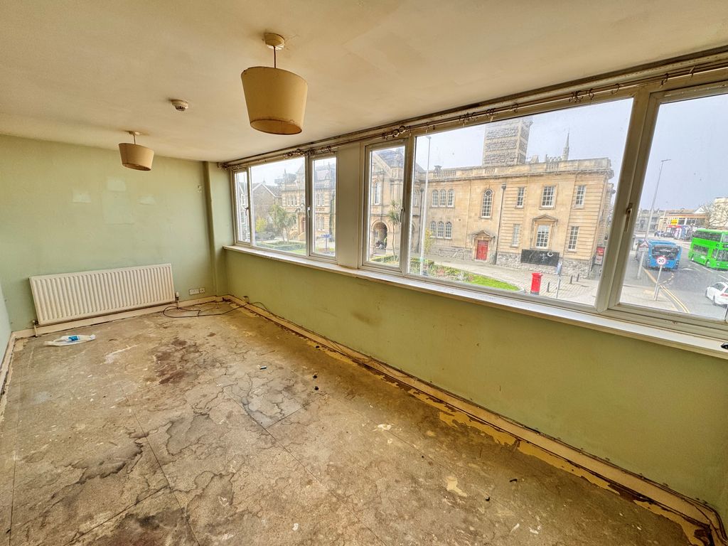 Property photo 3 of 7