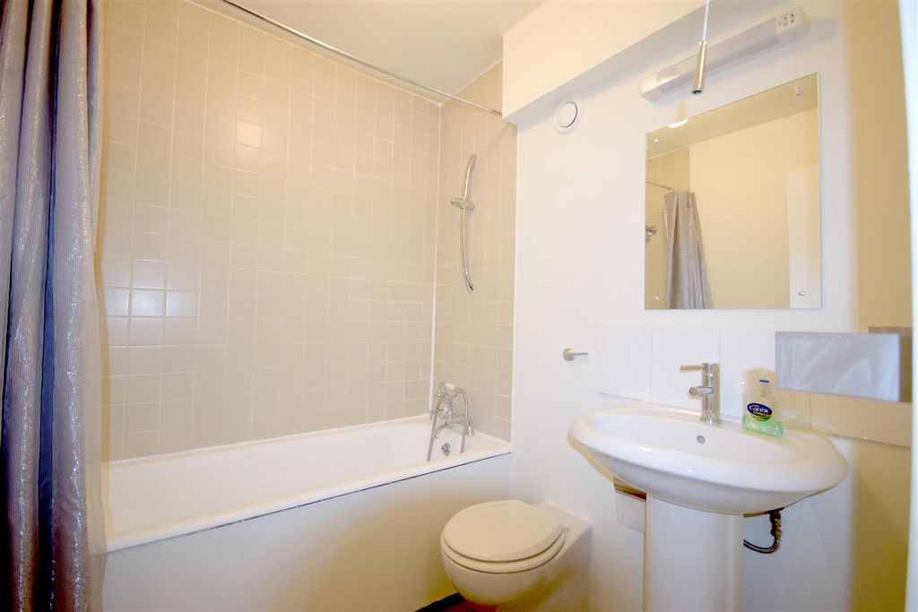 Property photo 2 of 4 Dsc_0208.Jpg