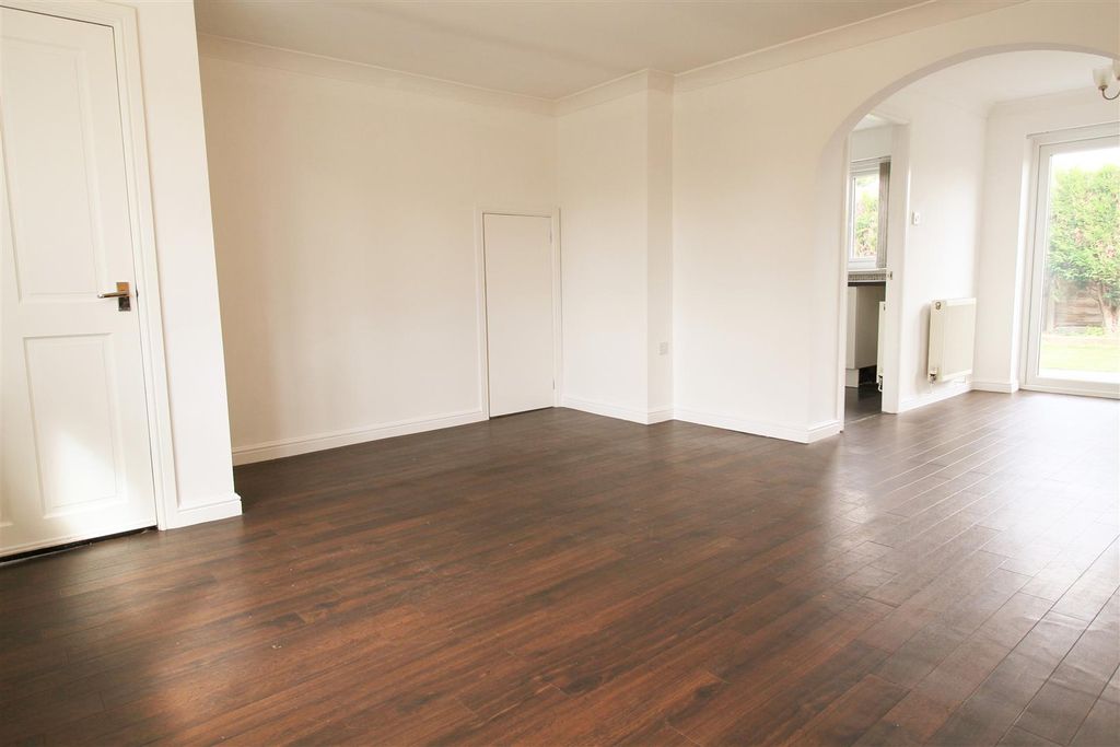 Property photo 3 of 16 Living Area.Jpg