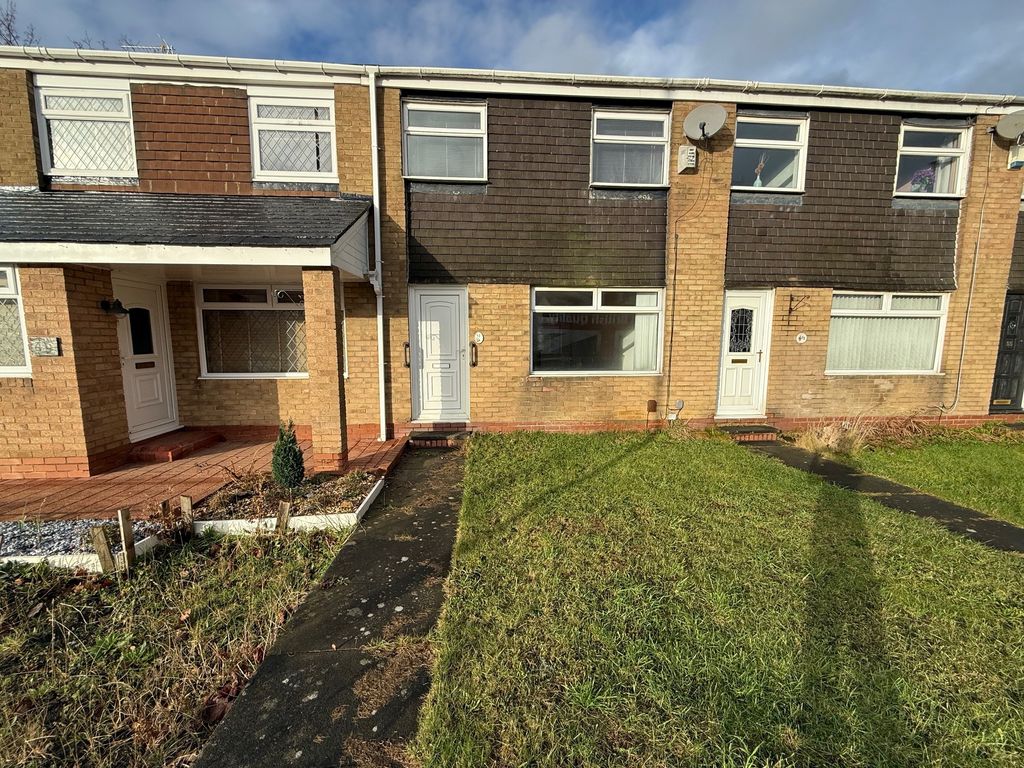 Property photo 3 of 12