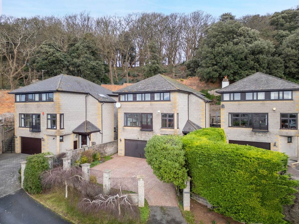 Property photo 1 of 34