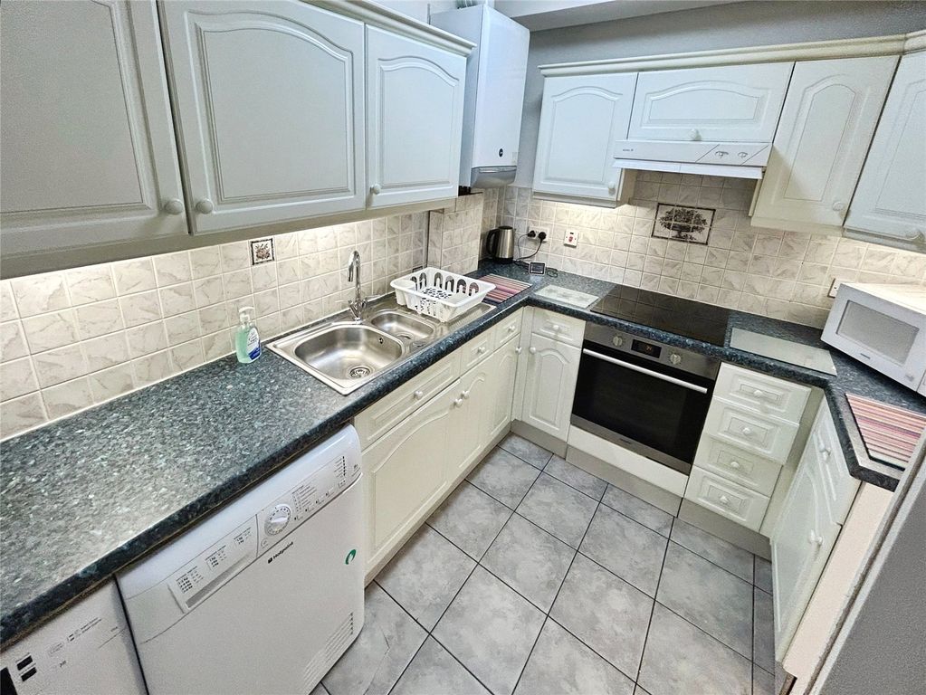 Property photo 3 of 6 Picture No. 38
