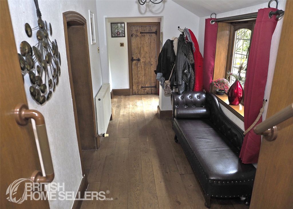 Property photo 2 of 34 Picture No. 07