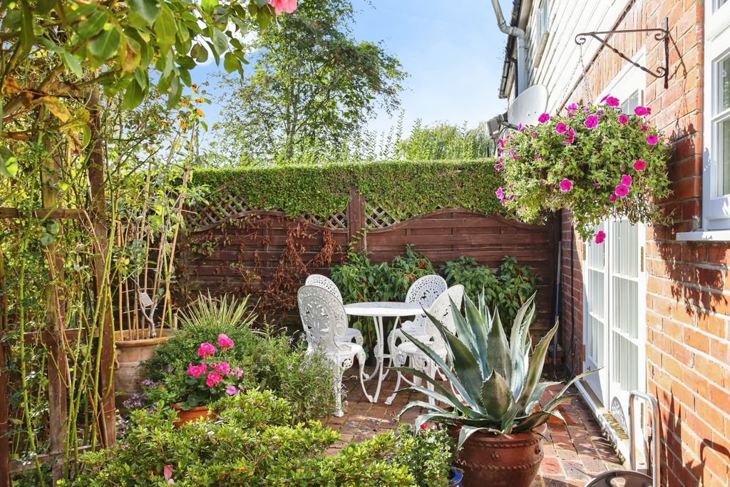 Property photo 3 of 17 Pbox-Img.Jpg