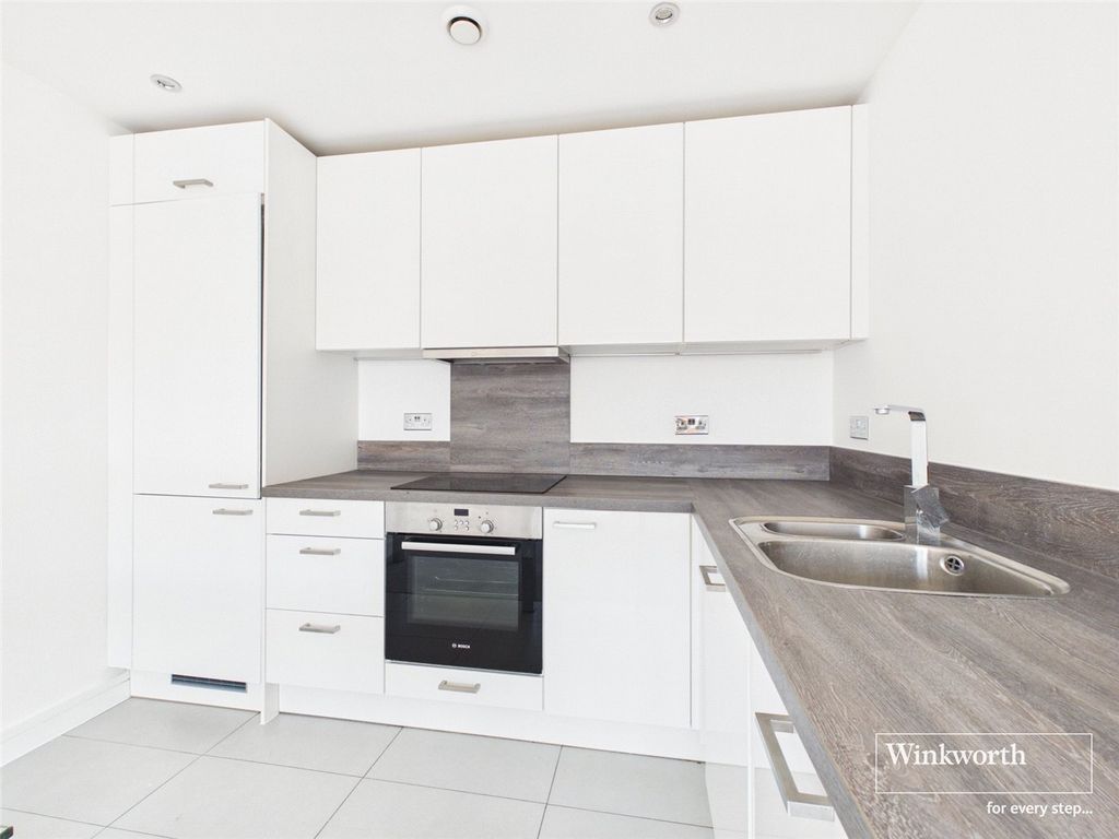 Property photo 2 of 11 Picture No. 37