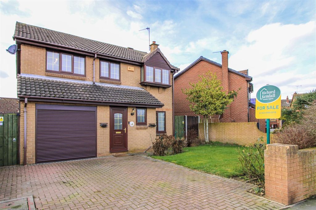 Property photo 1 of 16