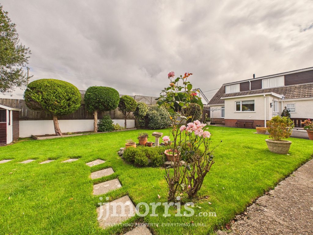 Property photo 3 of 34