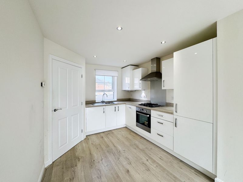 Property photo 2 of 13 Photo 10
