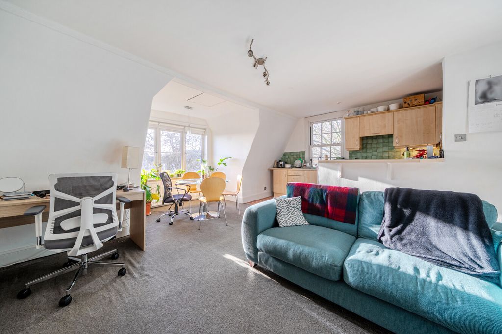 Property photo 1 of 12 1394127-5-69454Bd...