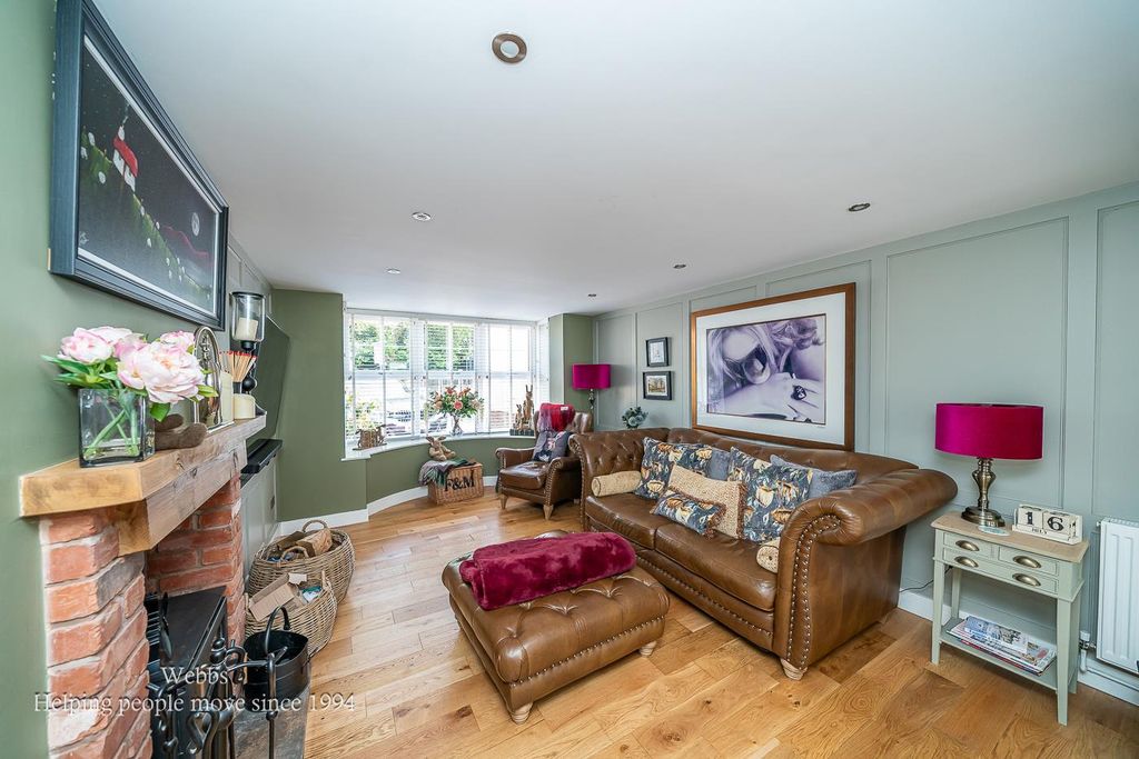 3 bed detached house for saleWolverhampton Road, Wedges Mills, Cannock WS11 photo 5