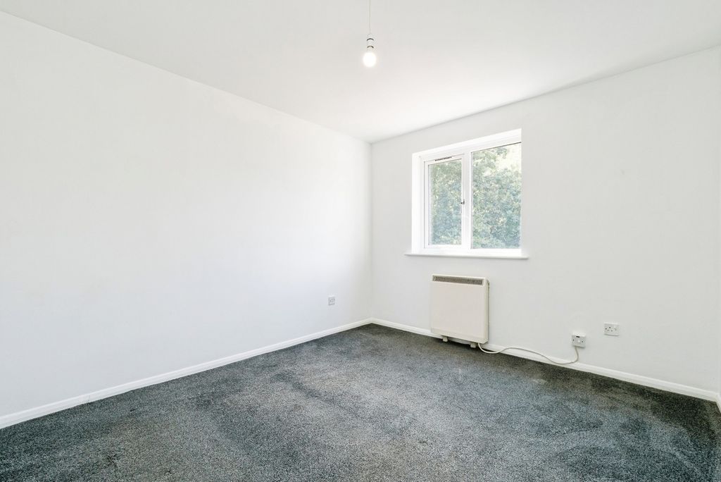 Property photo 3 of 20 Pbox-Img.Jpg