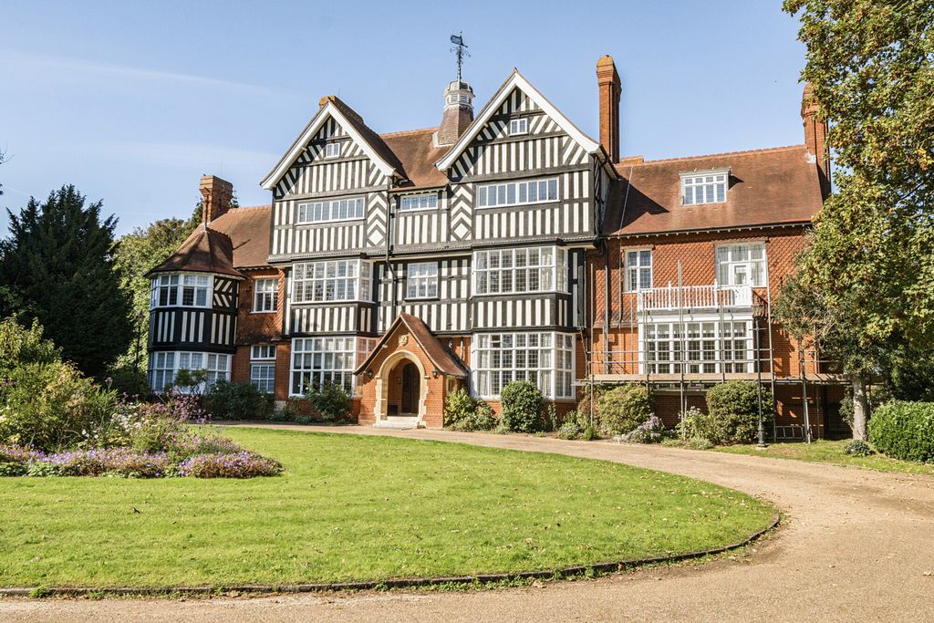 Property photo 1 of 26 External