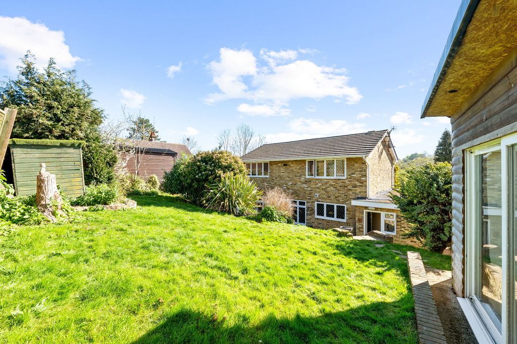 Property photo 2 of 14