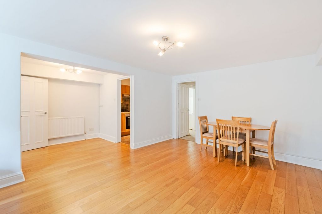 Property photo 3 of 21 Picture No. 43
