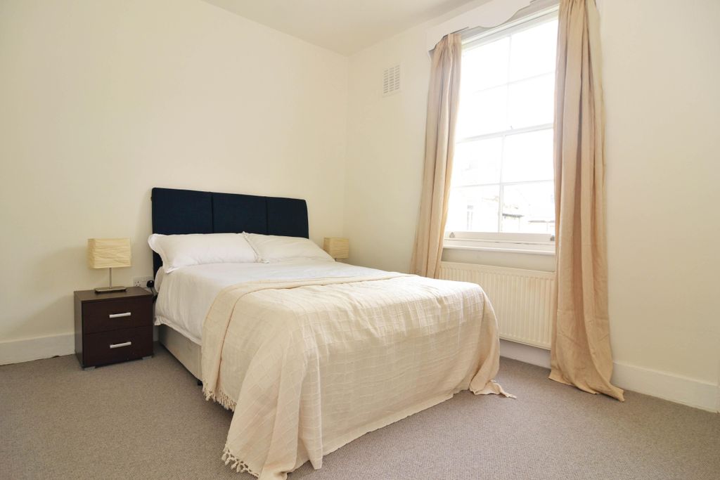 Property photo 3 of 4