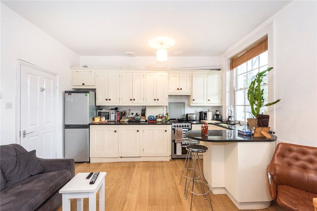 Property photo 3 of 11 Picture No. 09