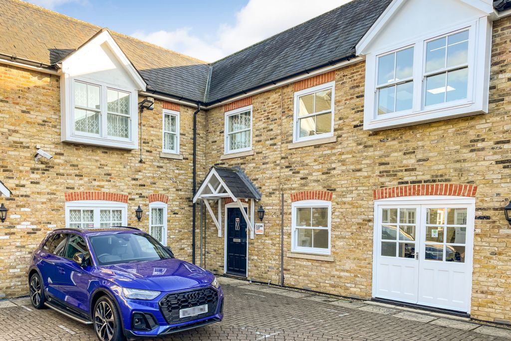 Property photo 2 of 4 Unit 2 St John's Mews, 13 St John's Road, Hampton Wick, Surrey, Kt1 4An