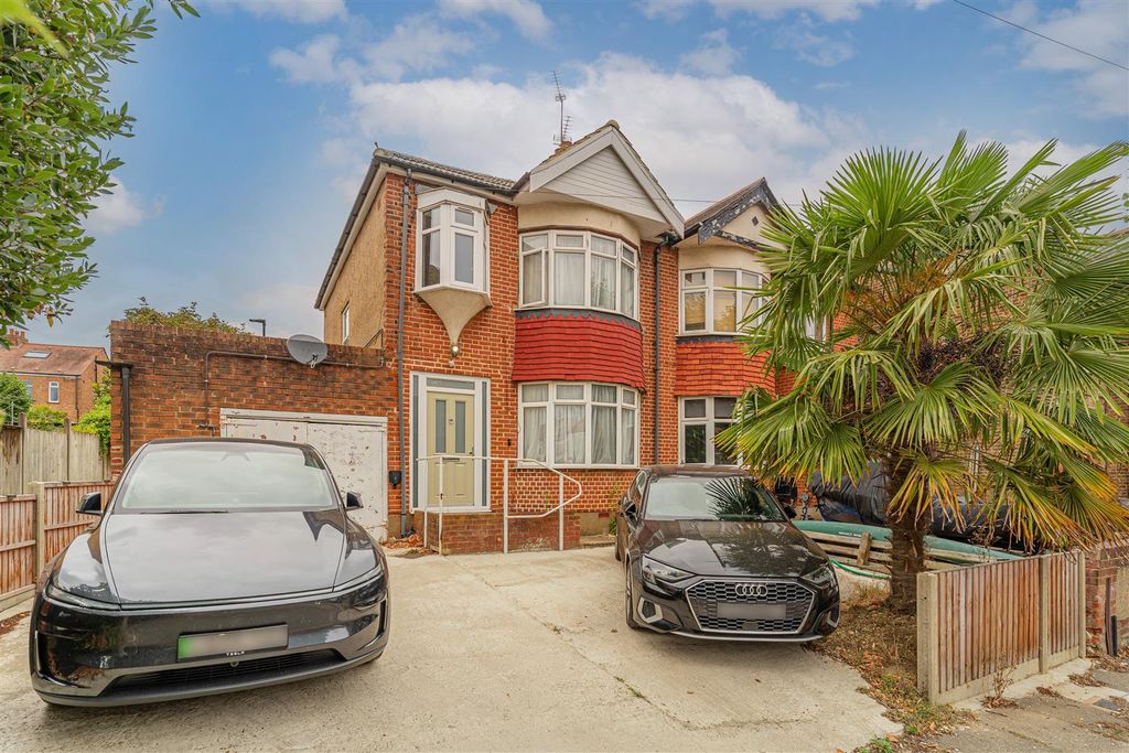 Property photo 1 of 25