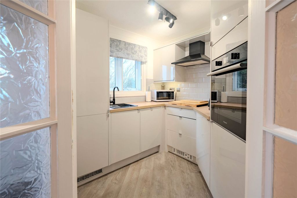 Property photo 3 of 18 Picture No. 04