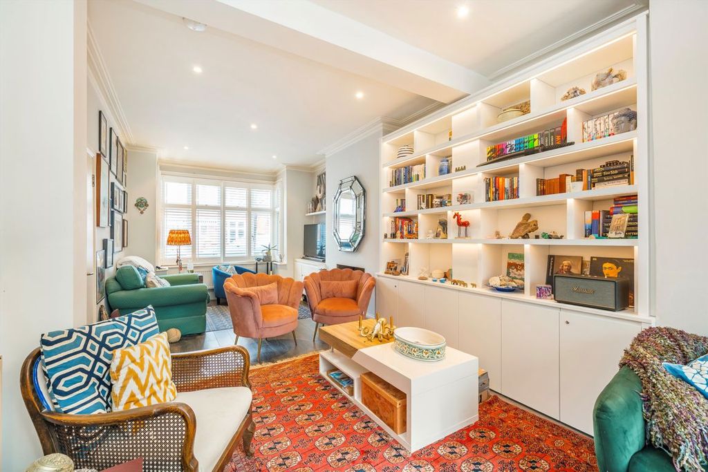 Property photo 3 of 10