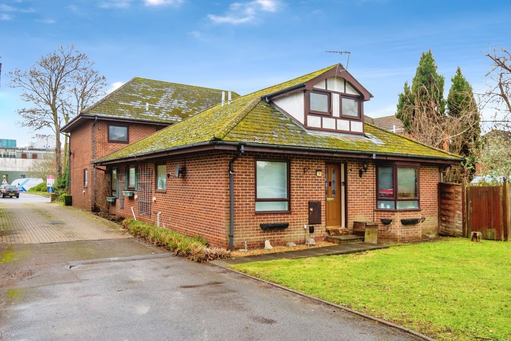 Property photo 1 of 13 Pbox-Img.Jpg