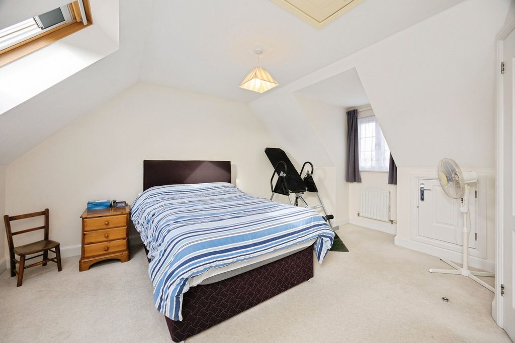 Property photo 3 of 30