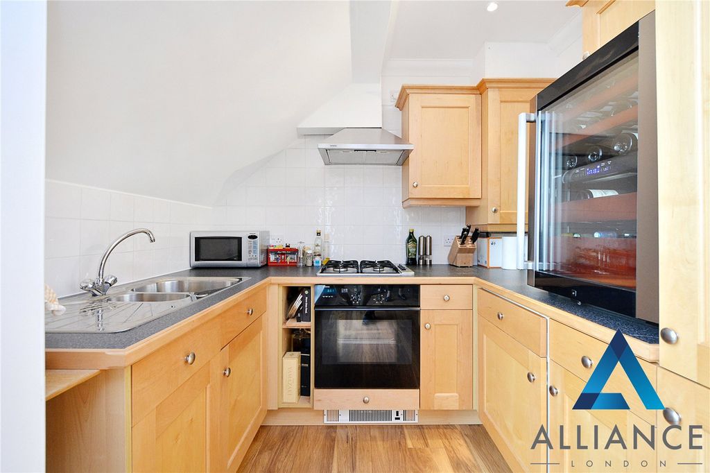 Property photo 2 of 14 Picture No. 06