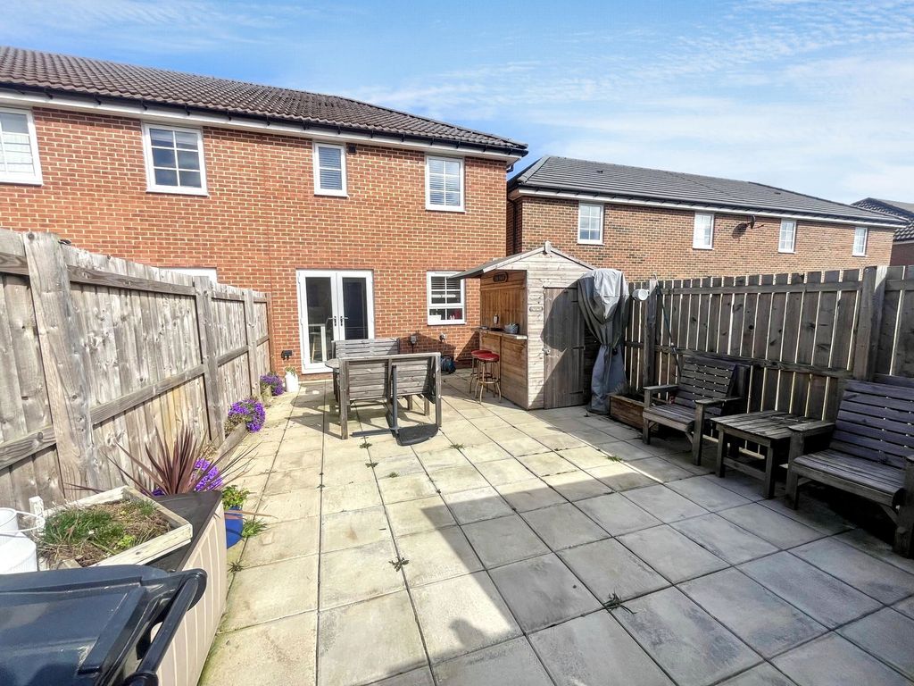 Property photo 3 of 12