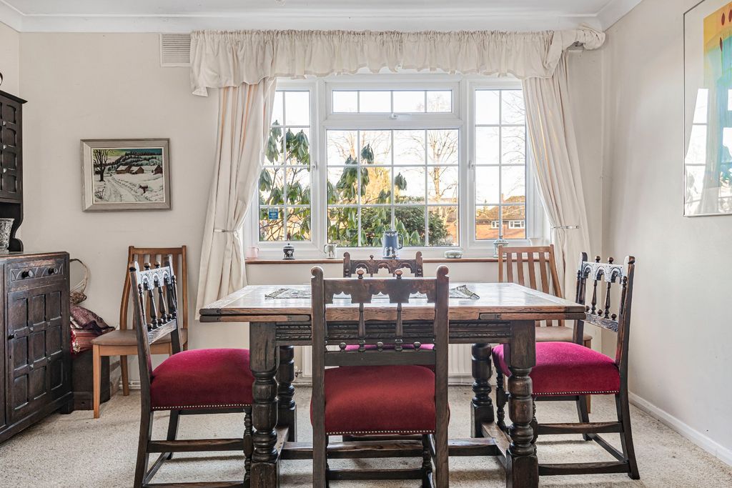 Property photo 3 of 22 Picture No. 02