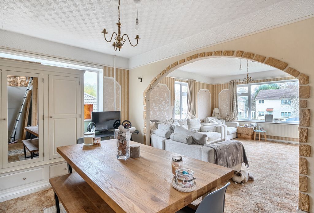 Property photo 3 of 25 1385704-11-69284A...