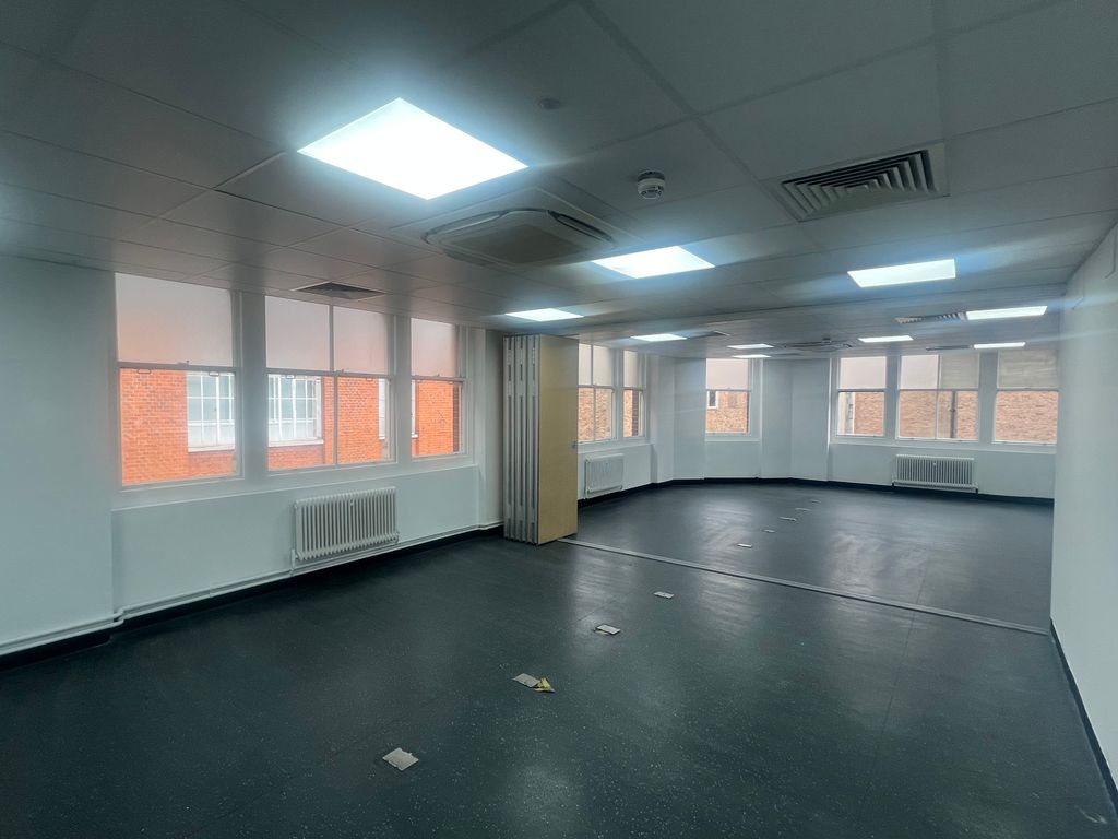 Property photo 3 of 6