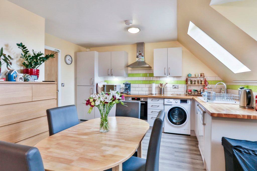 Property photo 1 of 12 Photography