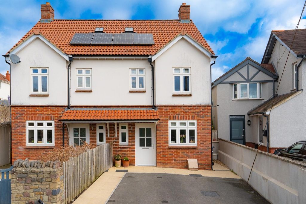 Property photo 2 of 23 Olh03016.Jpg