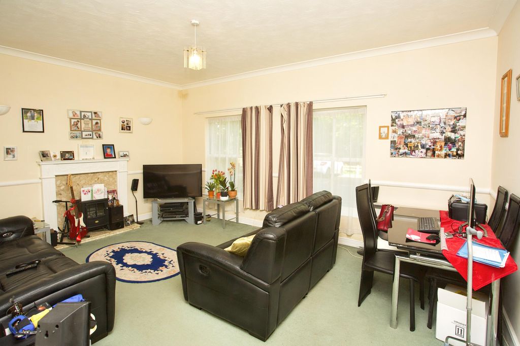 Property photo 2 of 15 Photography